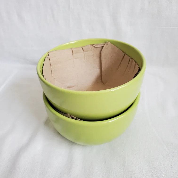 Set of 2 Green Stoneware Bowls image indicator(2)