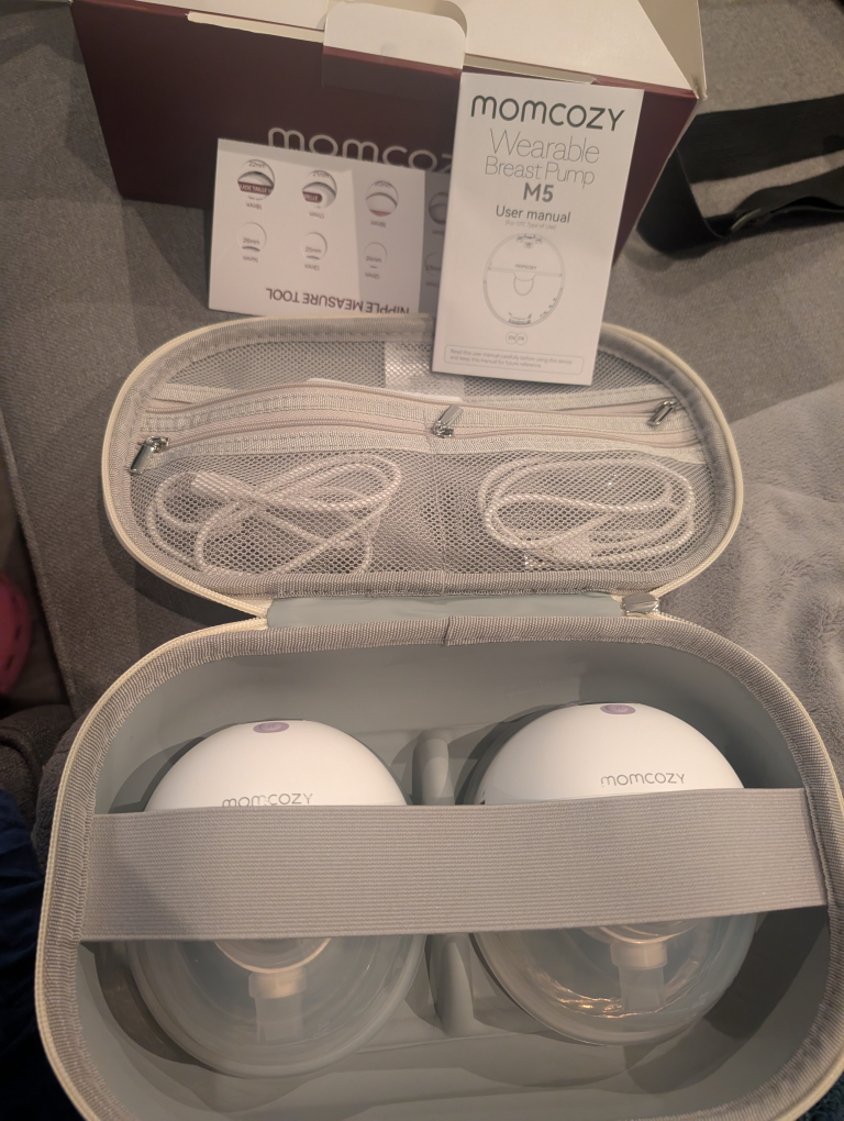 Momcozy M5 Wearable Breast Pump New! - photo 2