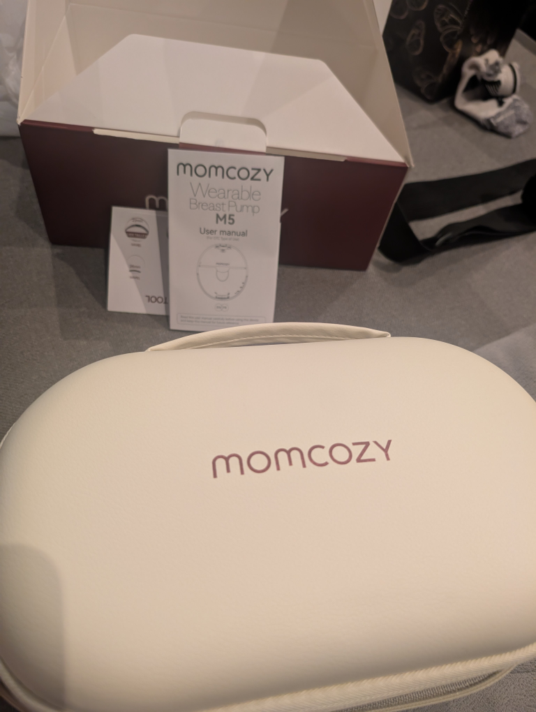 Momcozy M5 Wearable Breast Pump New! - photo 3