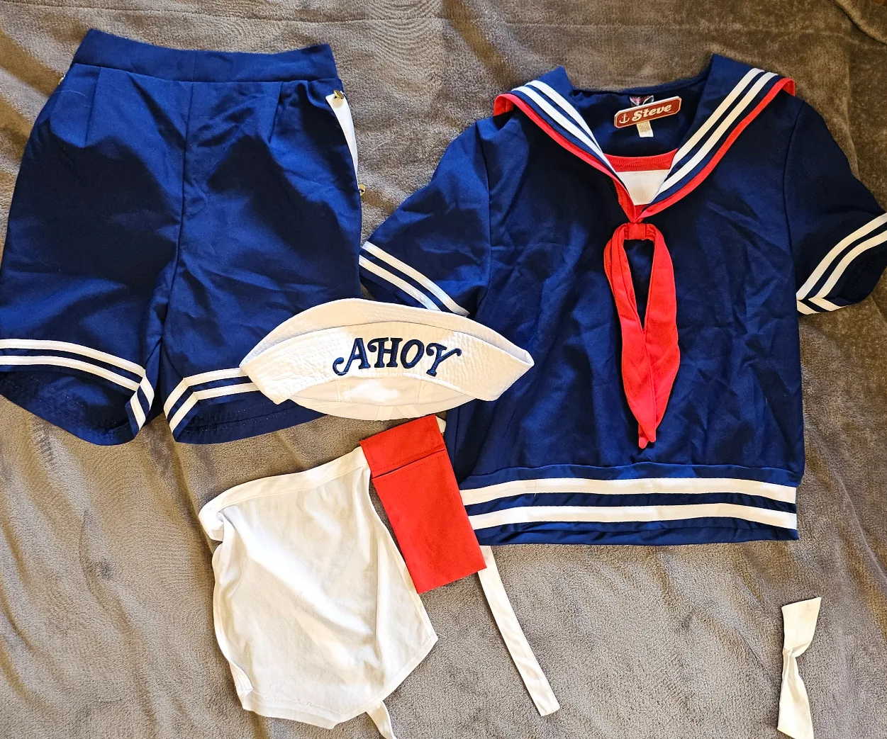 Stranger Things Steve Harrington Scoops Ahoy Costume & Funko Pop thumbnail
