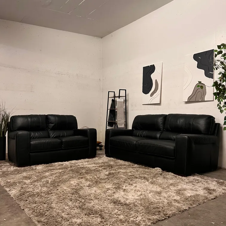 SC Dolce italian leather sofa set. 3 +2 couch set. Delivery thumbnail
