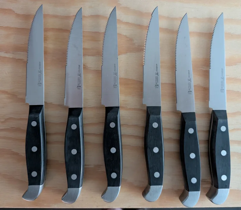 Henckels Statement 14 Piece Self-Sharpening Knife Block image indicator(4)