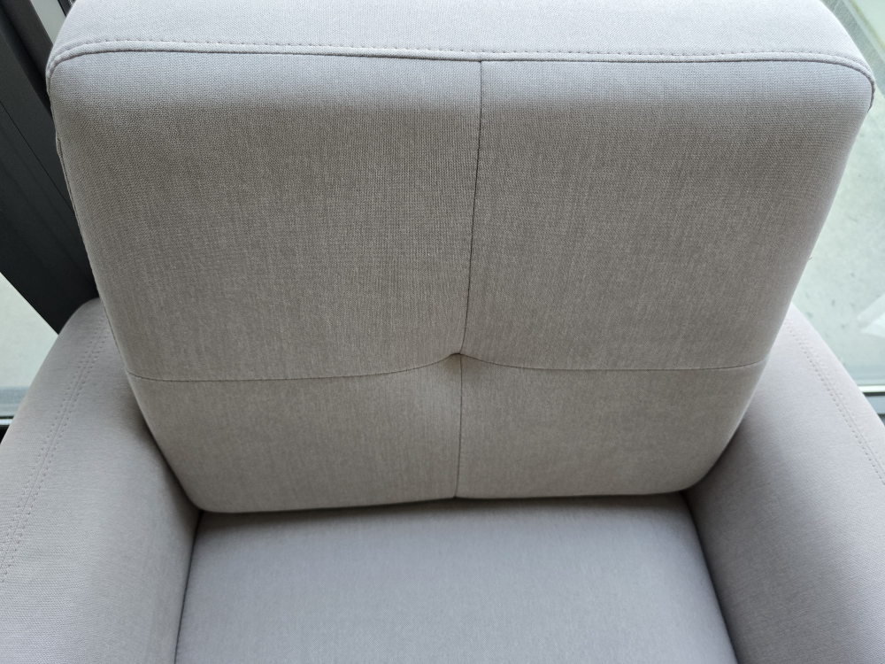 Beige Armchair - Comfy & Stylish - photo 3