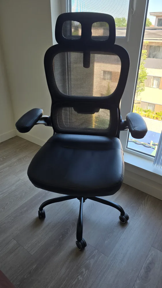 Black Ergonomic Office Chair thumbnail