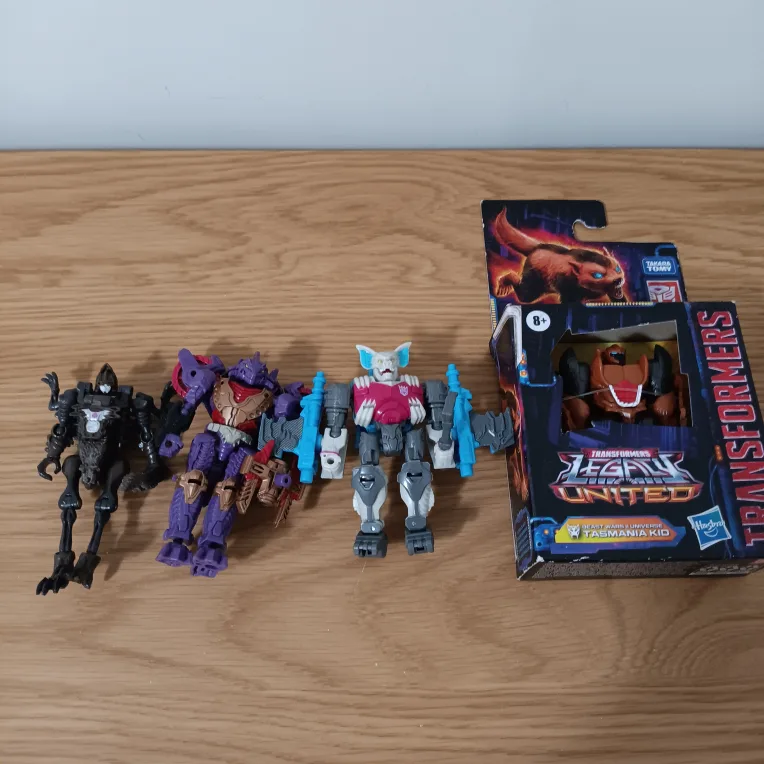 Transformers Legacy United Tasmania Kid & More thumbnail