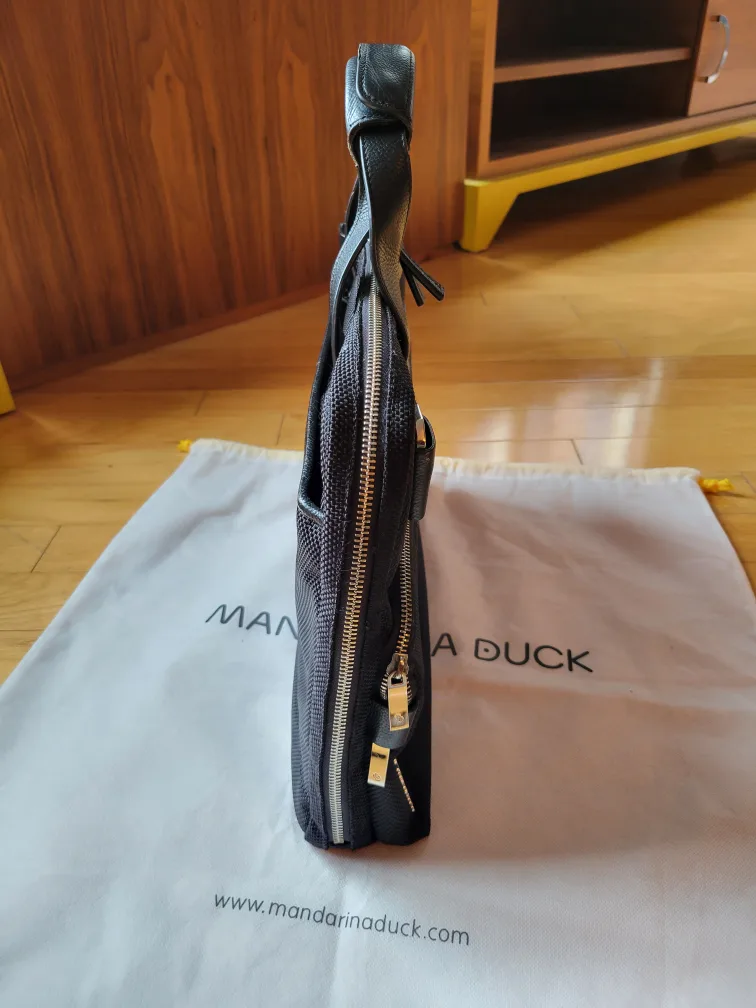 Mandarina Duck Black Nylon & Leather Laptop Messenger Bag image indicator(6)