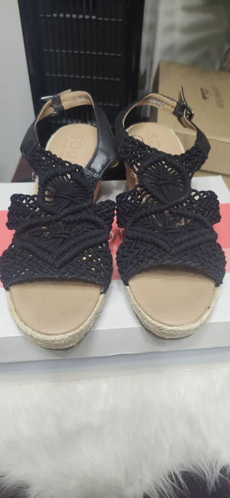 Soul Naturalizer Oasis Black Macrame Sandals - Size 9.5 image indicator(2)