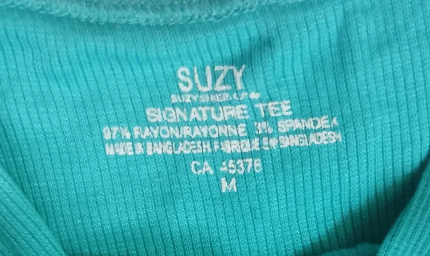 Suzy Shier Signature Tee - Size M image indicator(2)