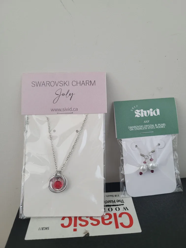 Sivid Swarovski Charm Necklace & Earrings thumbnail