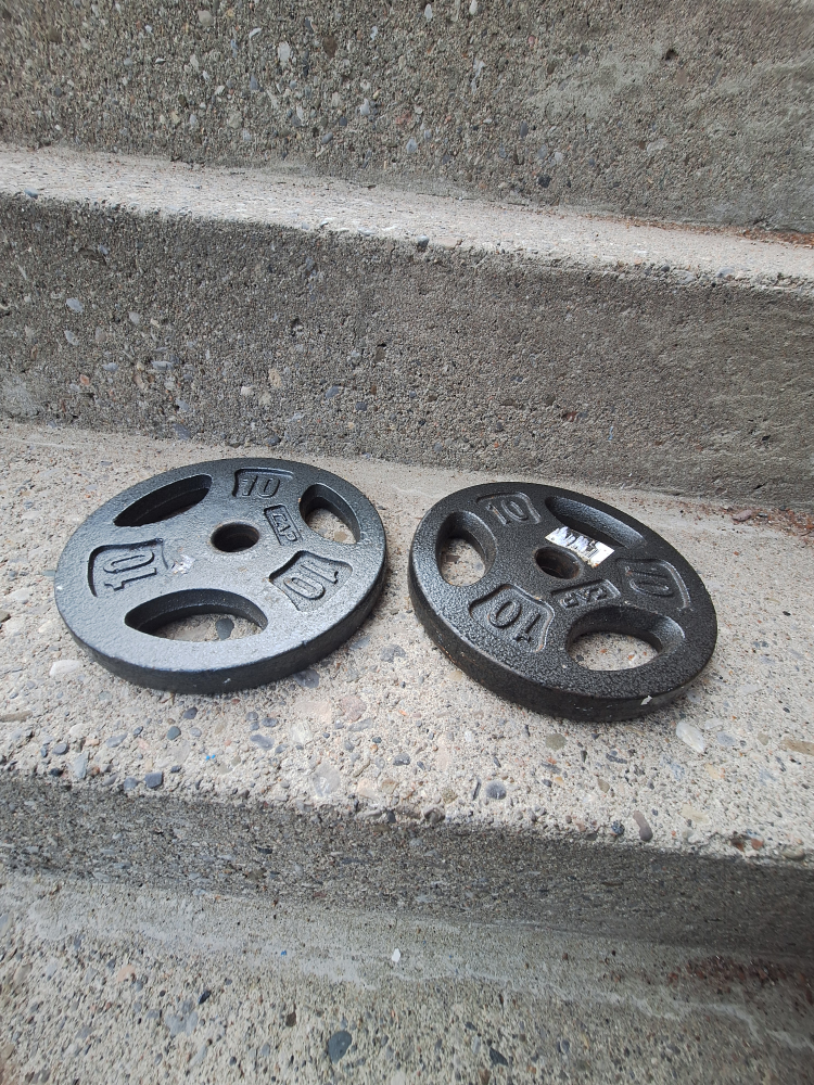 Pair of CAP Barbell 10 lb Weight Plates - photo 2