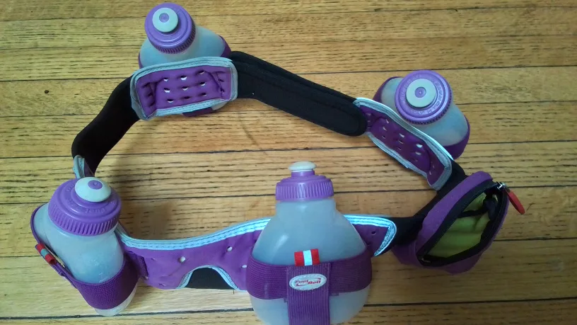 FuelBelt Helium 4 Bottle Hydration Belt image indicator(3)