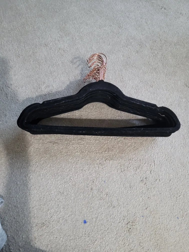 Black Velvet Clothes Hangers thumbnail