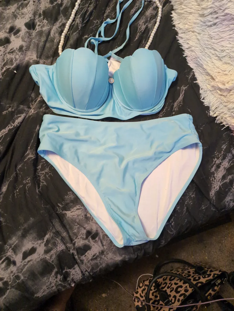 Shell-Style Bikini Set - Light Blue thumbnail