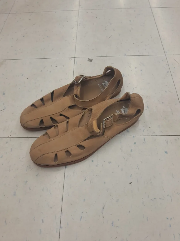 Roots Leather Fisherman Sandals Men's Size 10 thumbnail