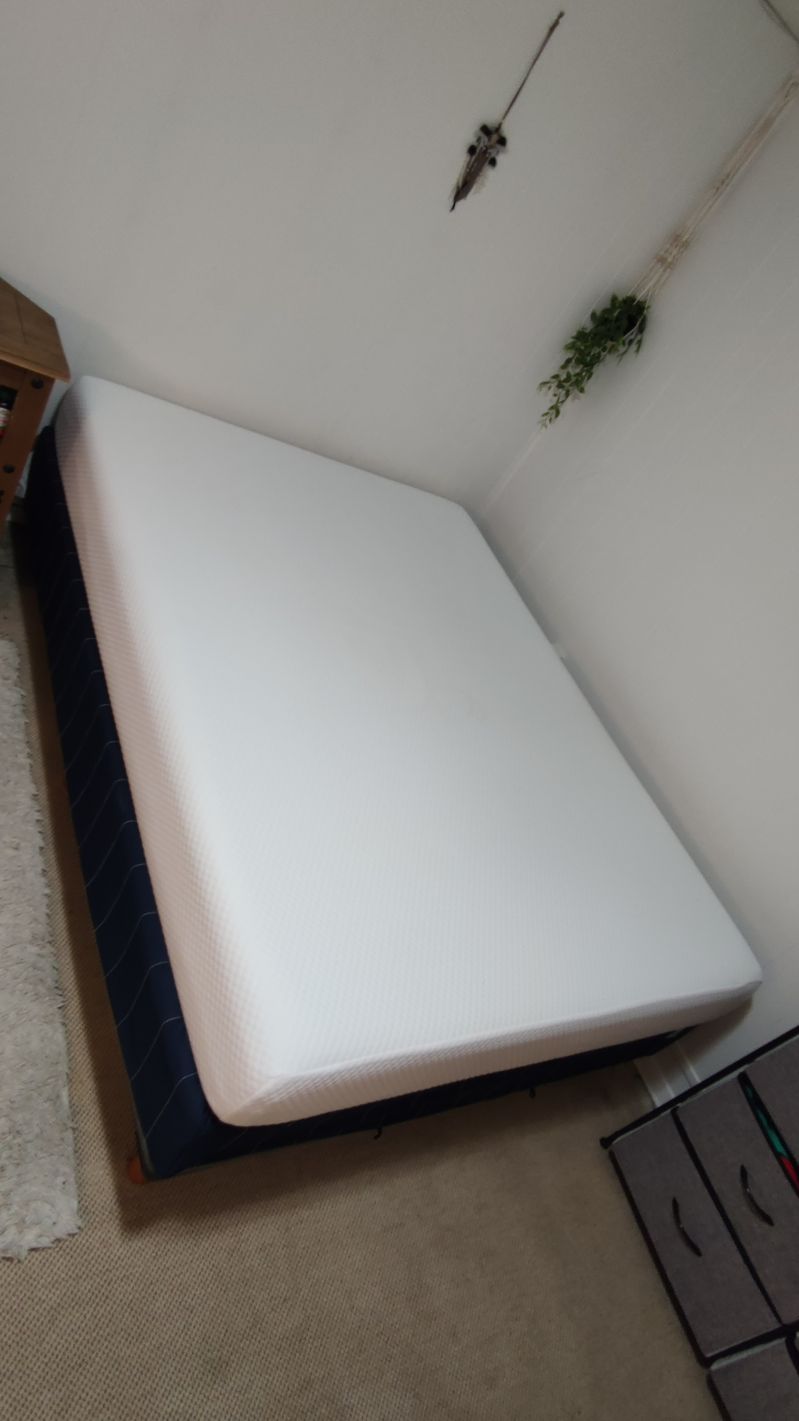 ✨Moving Sale✨ Queen Size Mattress with mattress protector - photo 3