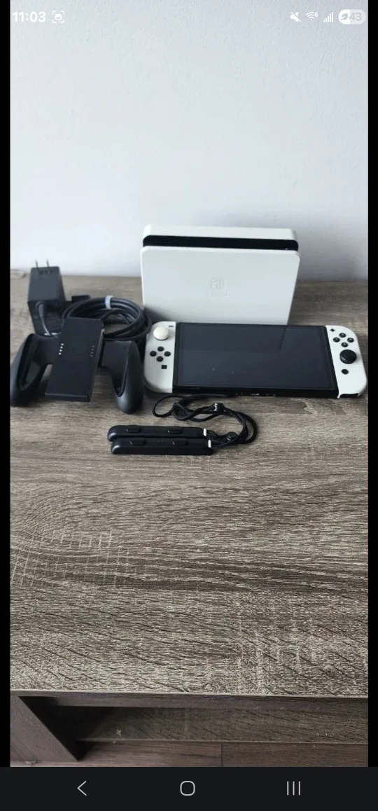 Nintendo Switch OLED Model thumbnail
