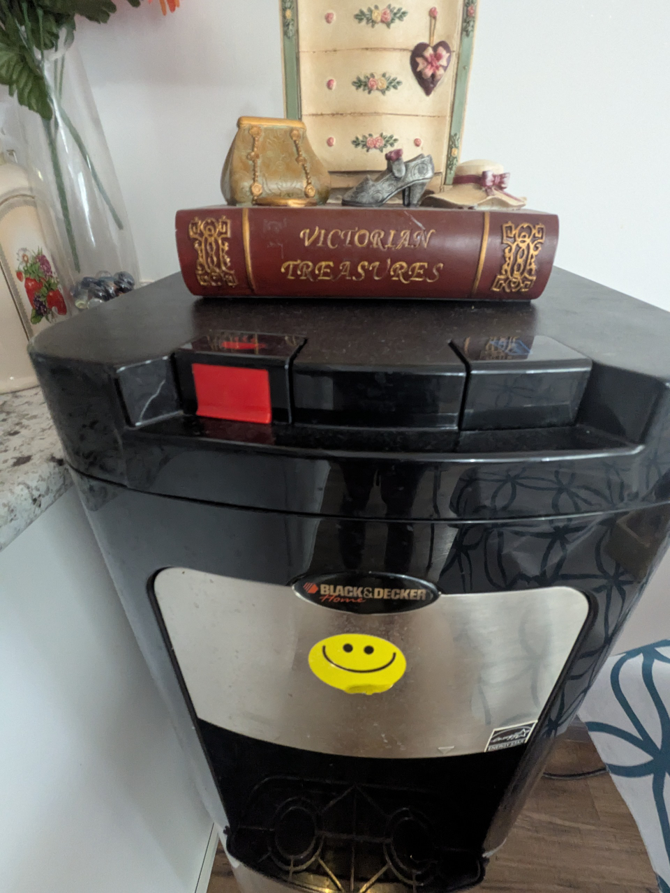 Black & Decker Water Dispenser - Hot/Cold - photo 2