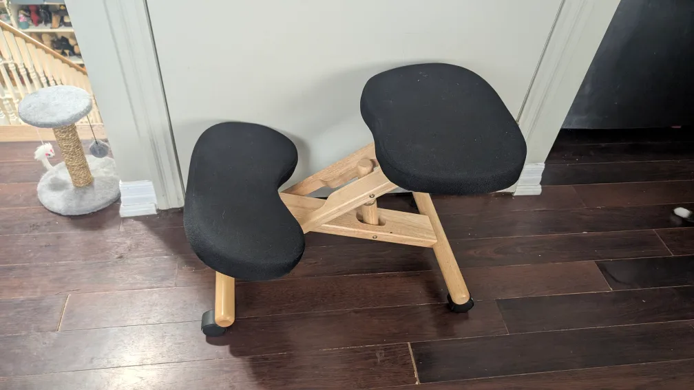 Ergonomic Kneeling Chair - Black thumbnail