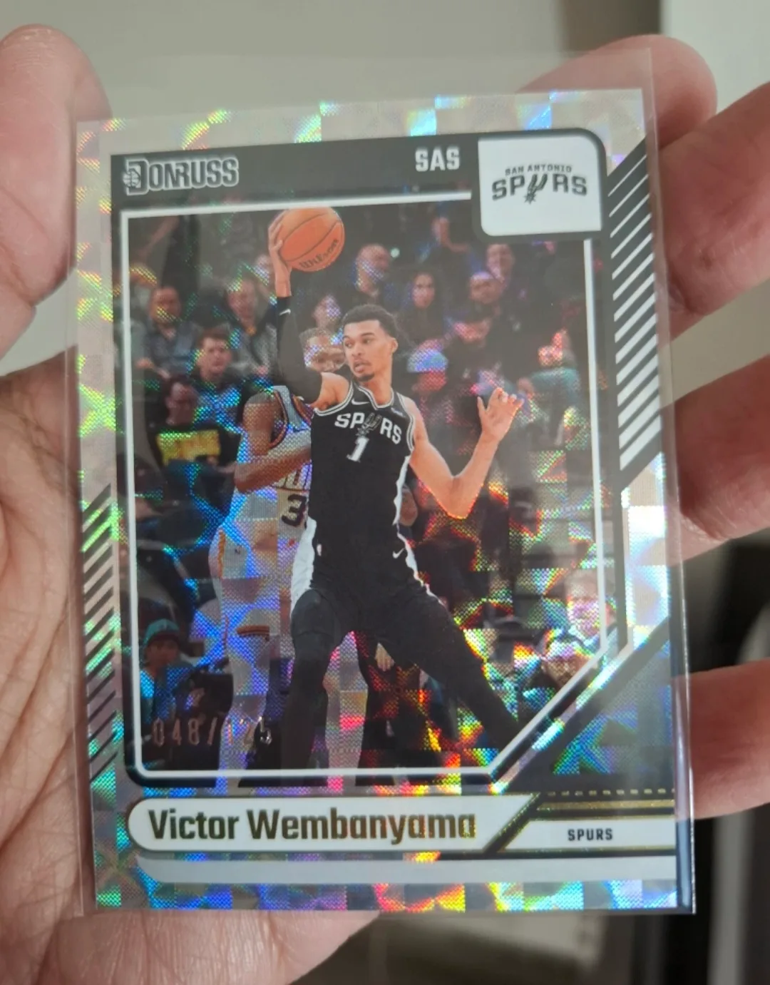 Victor Wembanyama Donruss Basketball Card - Spurs thumbnail