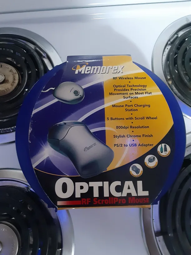 New Memorex Optical RF ScrollPro Wireless Mouse thumbnail