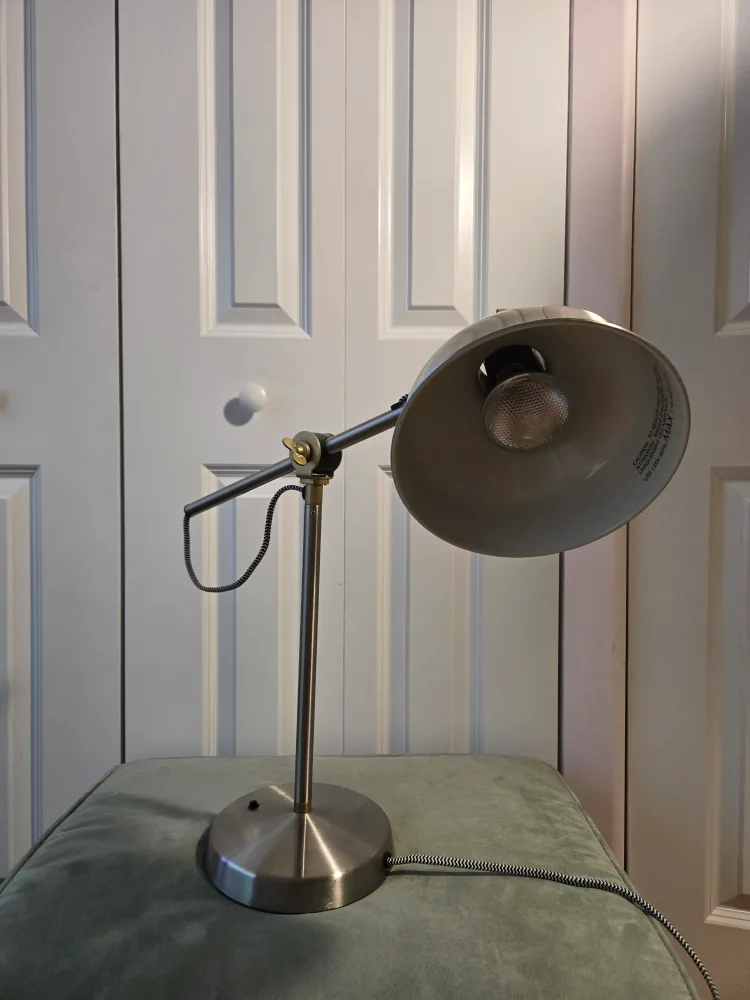 Adjustable Metal Desk Lamp thumbnail