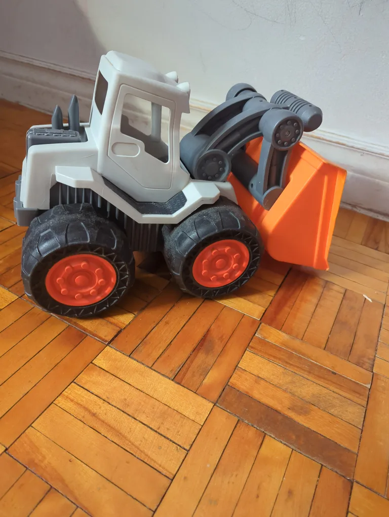 Toy Dump Truck - Perfect for Little Builders! image indicator(2)