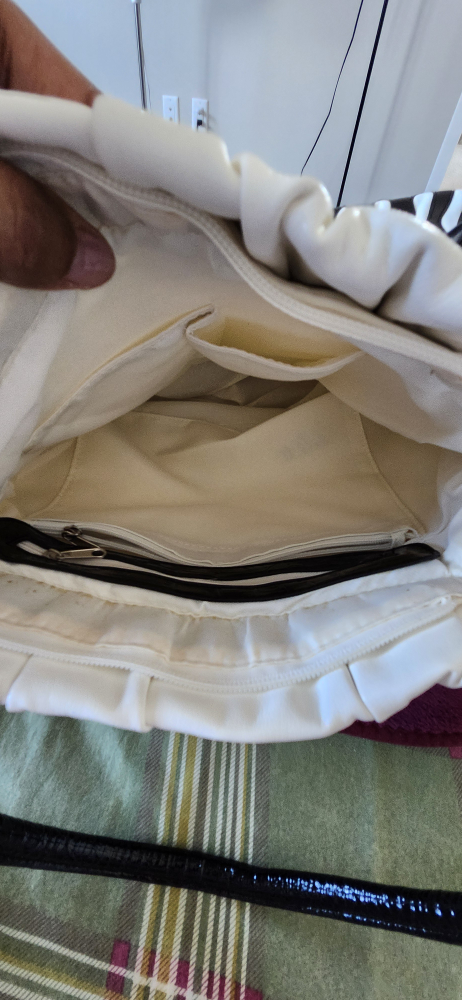 Stylish White & Black Handbag - photo 3
