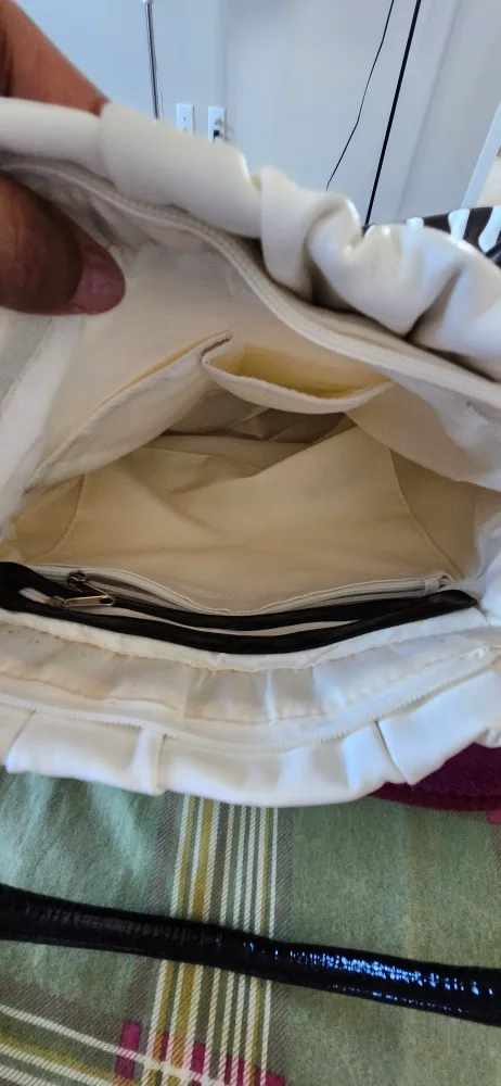 Stylish White & Black Handbag image indicator(3)