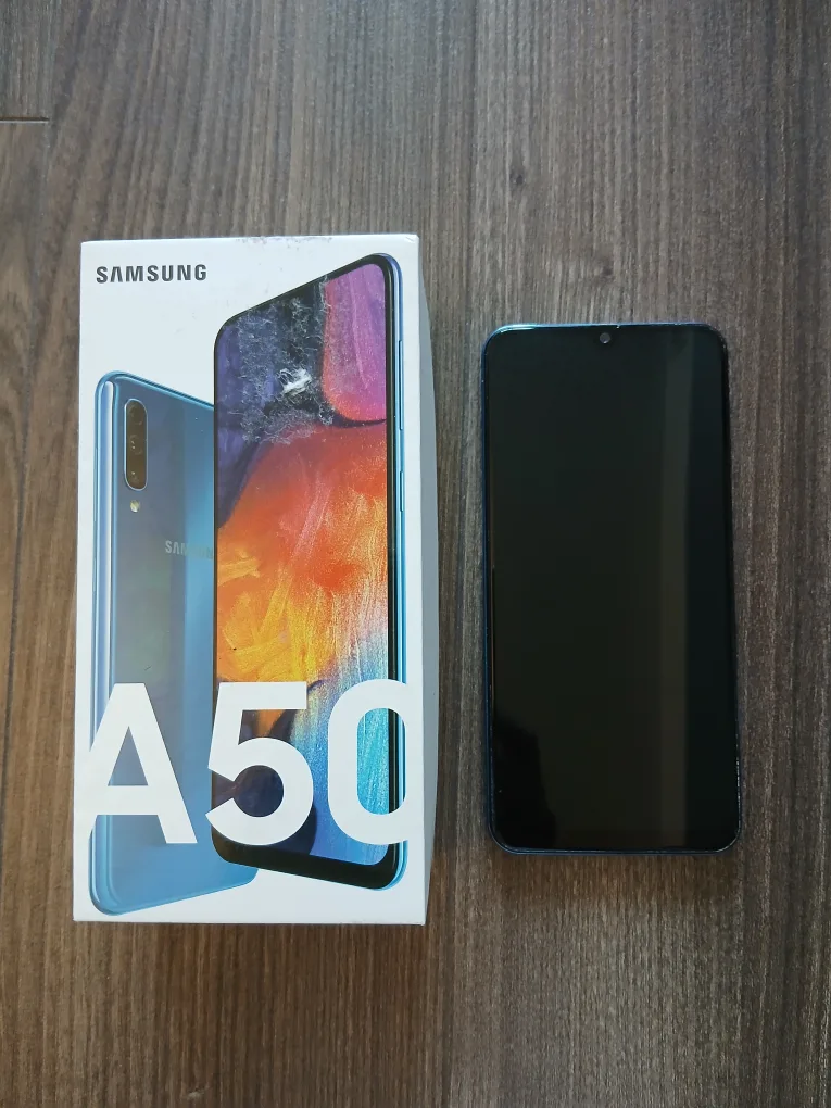 Samsung Galaxy A50 - Great Condition! image indicator(10)