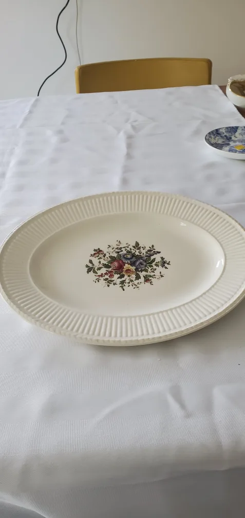 Wedgwood Conway Oval Platter thumbnail