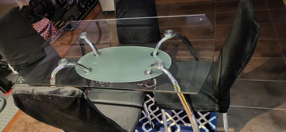 Glass table (2 tier) with chrome legs ( 4 free chairs) 🇨🇦 image indicator(6)