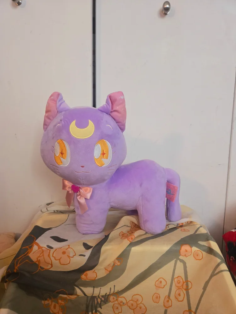 Authentic Sailor Moon Dreamy Luna Mint Condition thumbnail