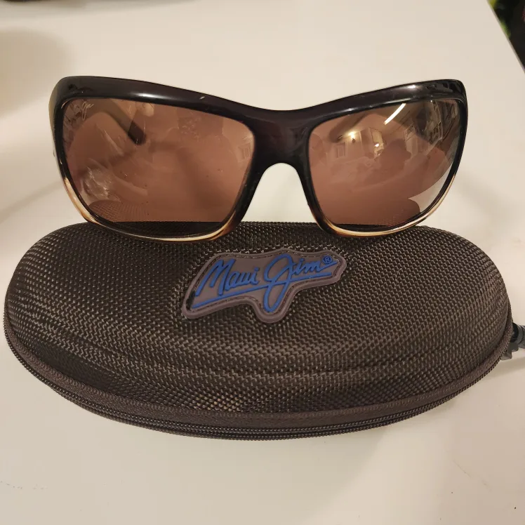 Maui Jim Sunglasses with Case thumbnail