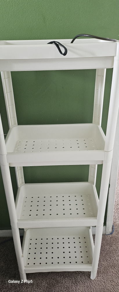 White Plastic 4-Tier Shelf Unit