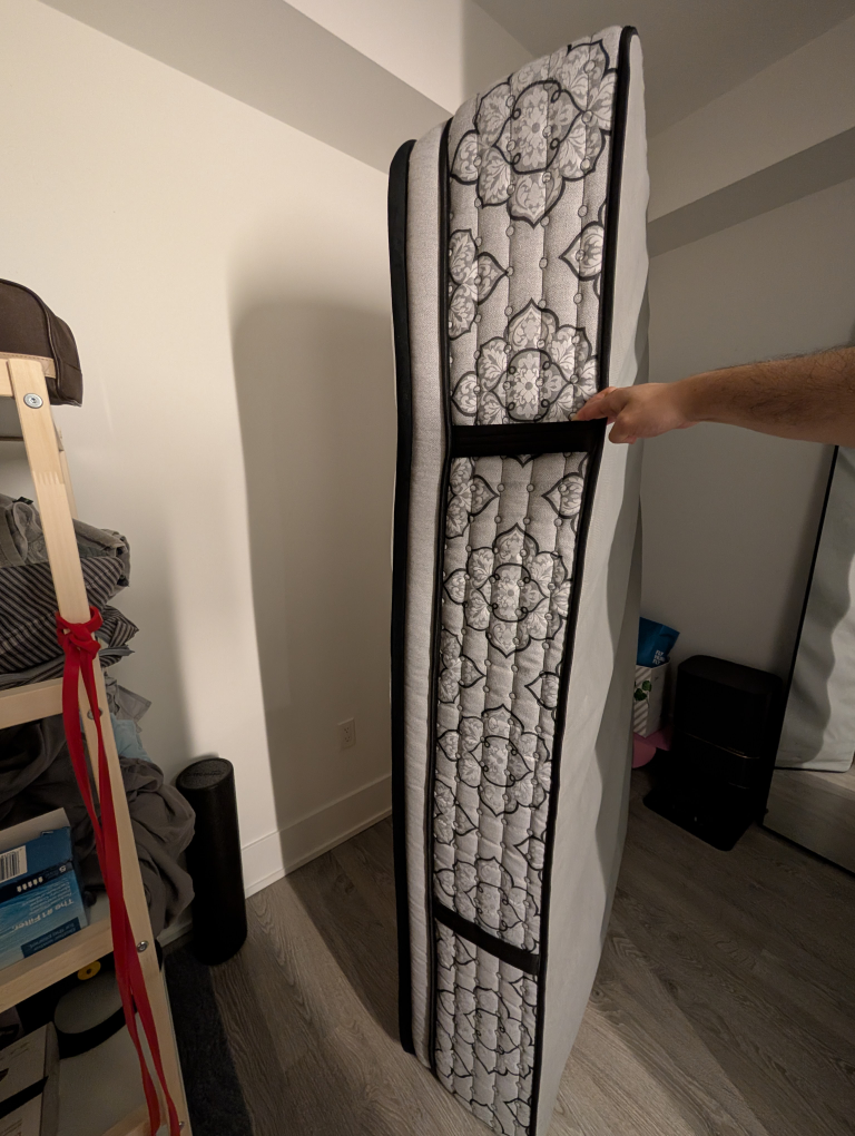 Luxury Plush Queen Kingsdown Mattress (Orig. $3000+) - photo 2