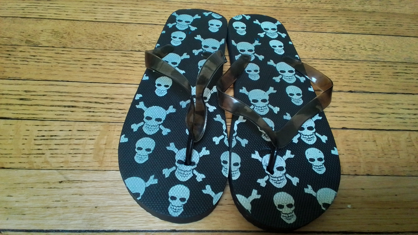 Skull Print Flip Flops - Men's size 8 - photo 2