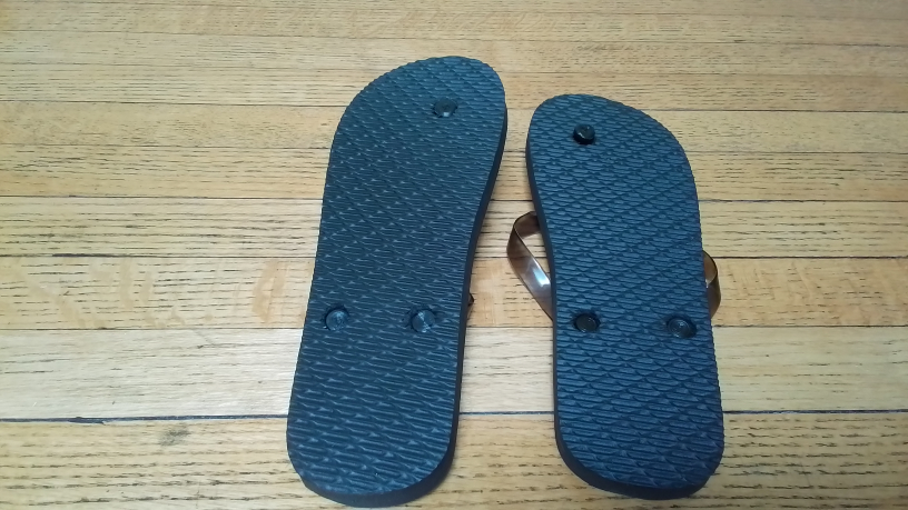 Skull Print Flip Flops - Men's size 8 - photo 3