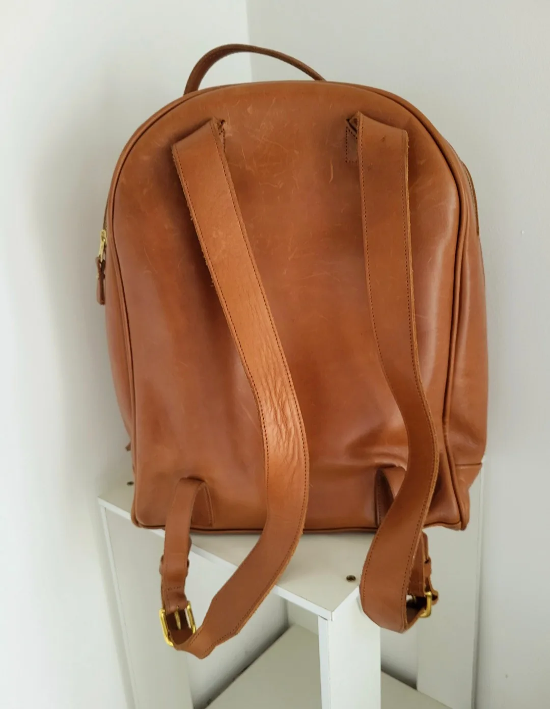 100% Genuine Leather Backpack - Made in Canada image indicator(3)