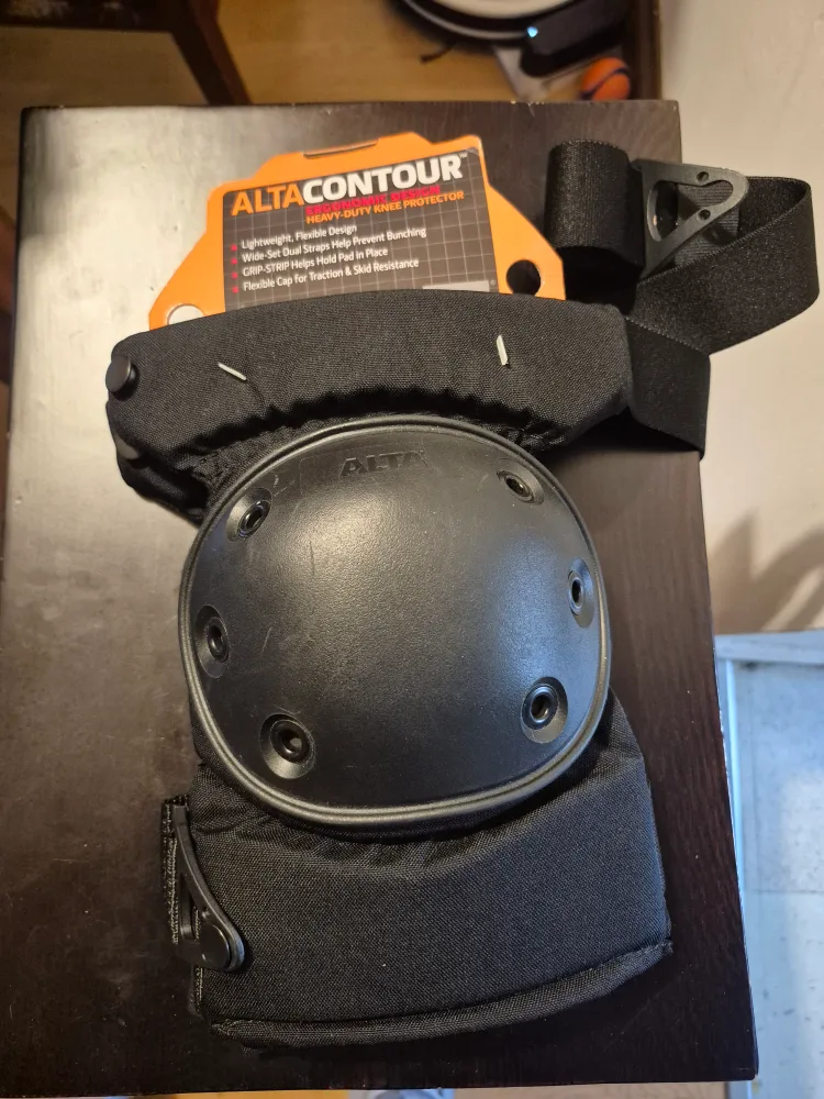 Alta Contour Knee Protectors - New! image indicator(6)