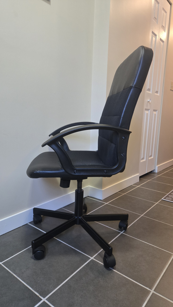 Black Office Chair - photo 2
