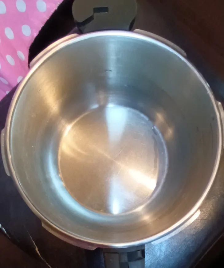 Lagostina Pronto 4.5L Pressure Cooker image indicator(2)