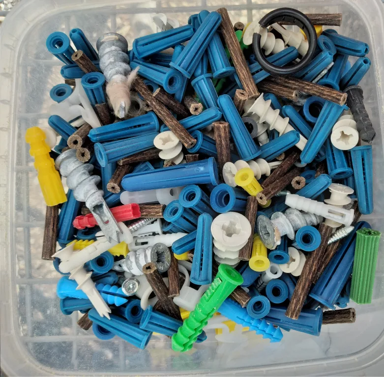Mixed Wall Anchors thumbnail