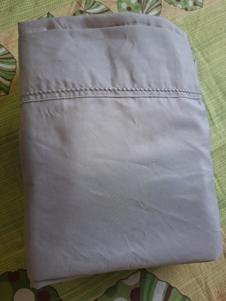 St. Clair Essentials Twin XL Sheet Set thumbnail