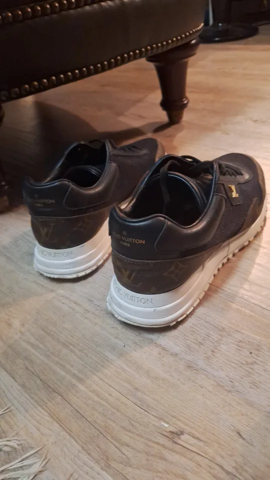 Louis Vuitton Black Sneakers image indicator(3)