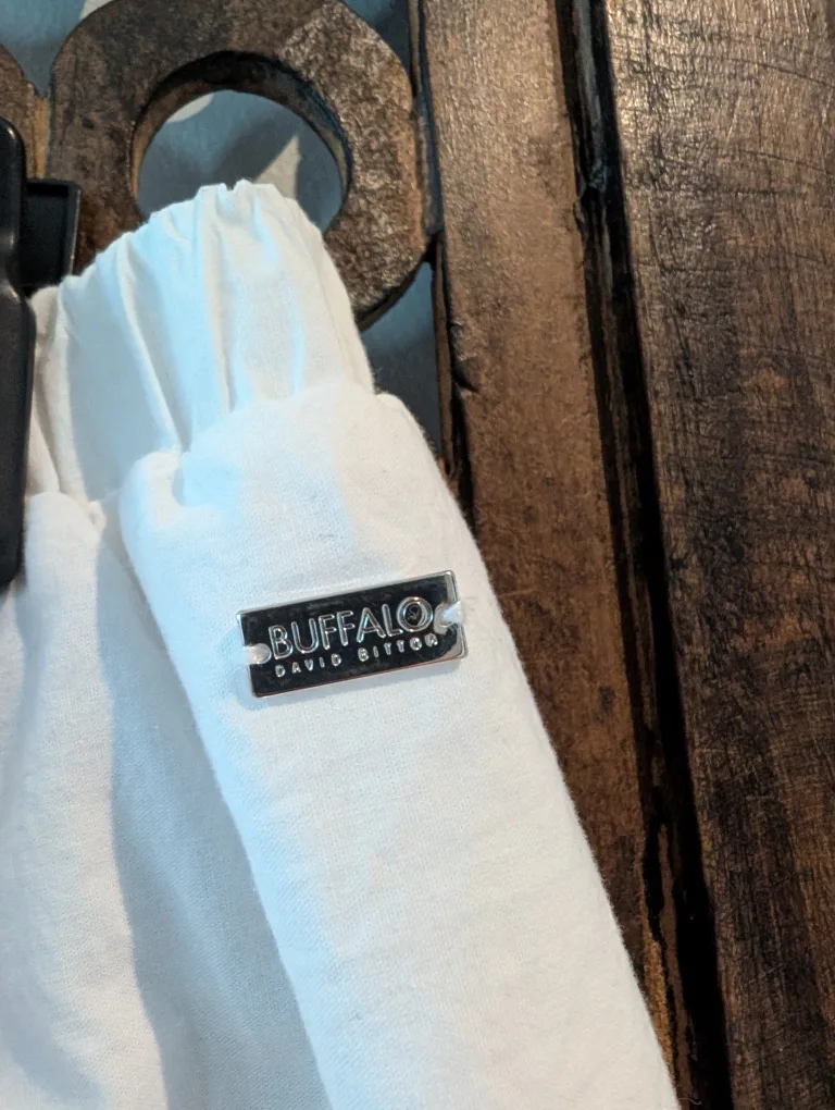 Buffalo David Bitton White Shorts image indicator(4)