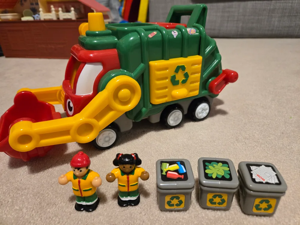 Tonka Chuck & Friends Recycling Truck Toy image indicator(2)