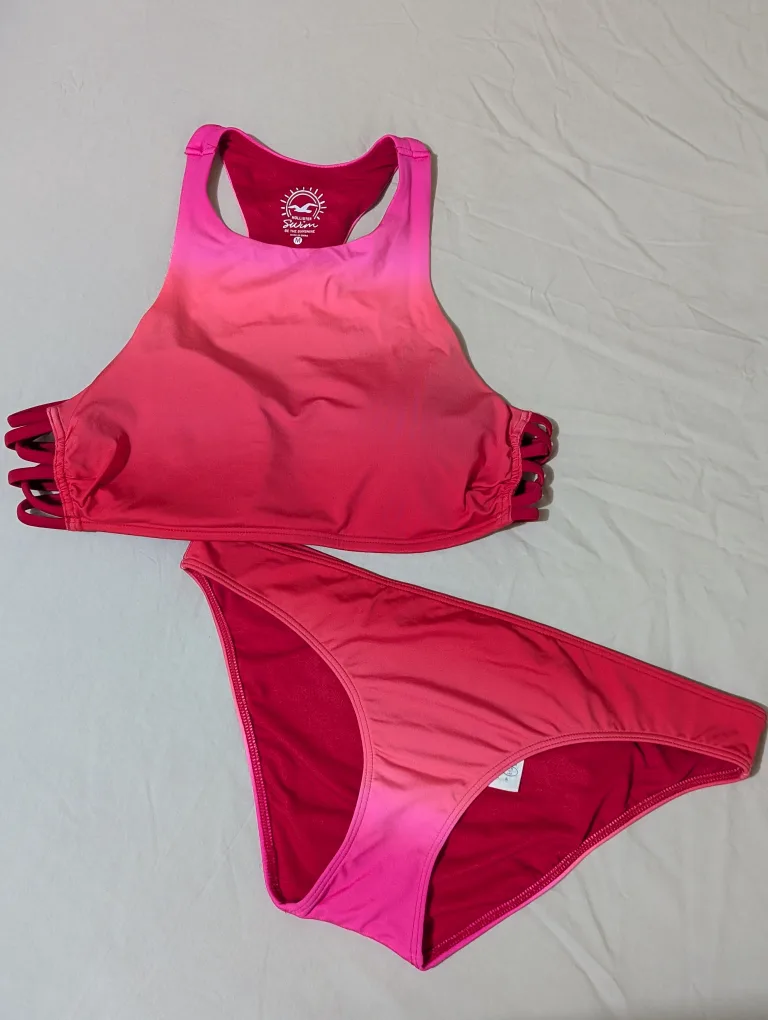 Hollister Ombre Color Changing Swim Set- Size M thumbnail