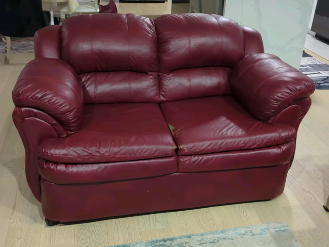 Burgundy Leather Loveseat Sofa thumbnail