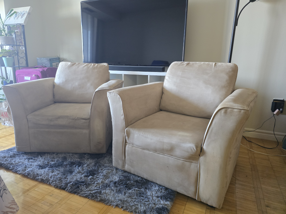 Two Beige Armchairs with Cushions - photo 4