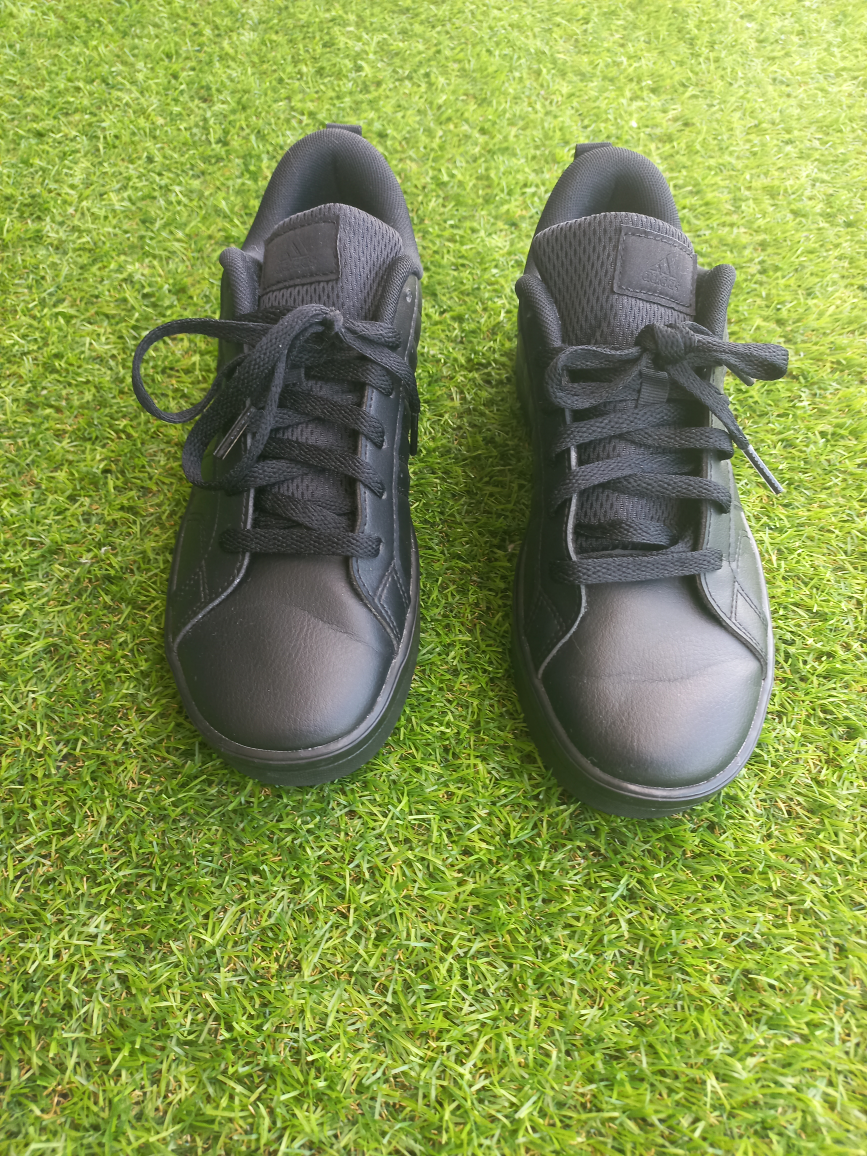 Adidas Advantage Base Black Sneakers - US 7